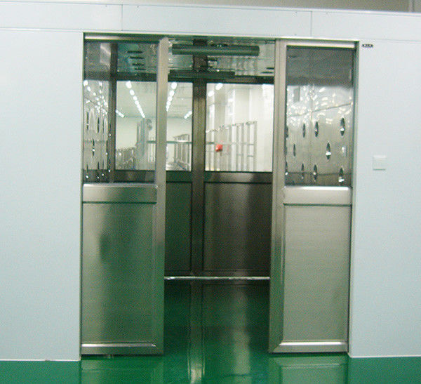 Type automatique caché de tunnel de cargaison pièce propre de douche d'air avec les portes coulissantes de double feuille 0